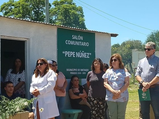 En el día de hoy las Vicepresidentas Mtra. Elda Albarenque y Marlene Dornelles acompañaron la inauguración del salón multiusos de la Comisión Fomento de la localidad de Pepe Nuñez.